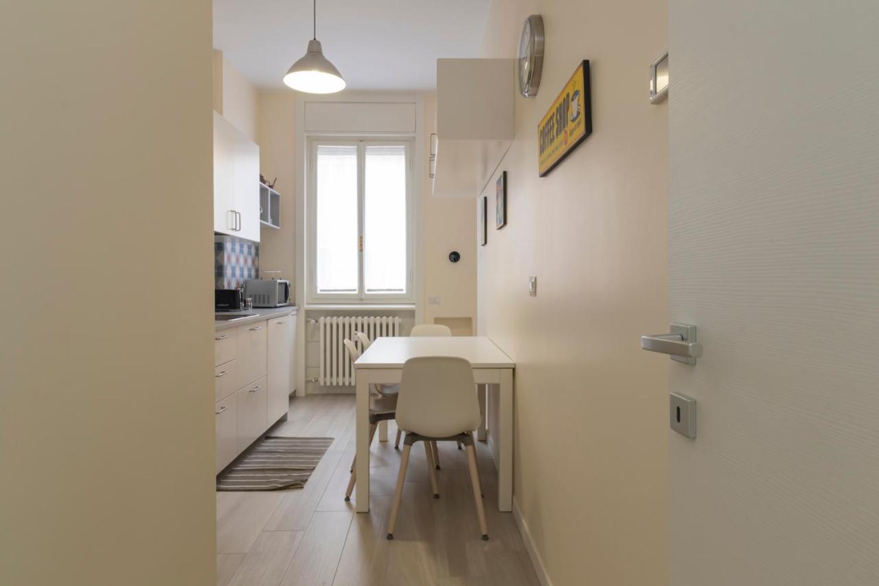 Joivy Modern 2bed Flat With Balcony, 250m From M5 Foppa And M2 Sant'agostino Apartment Mailand